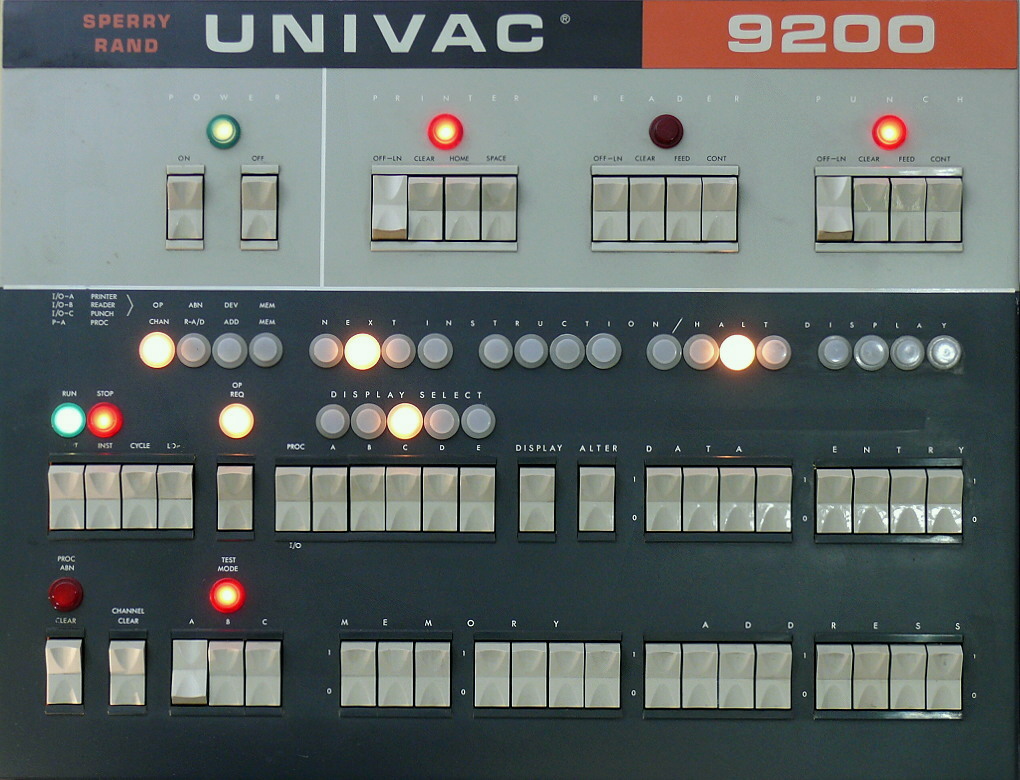 UNIVAC 9200 Front palen