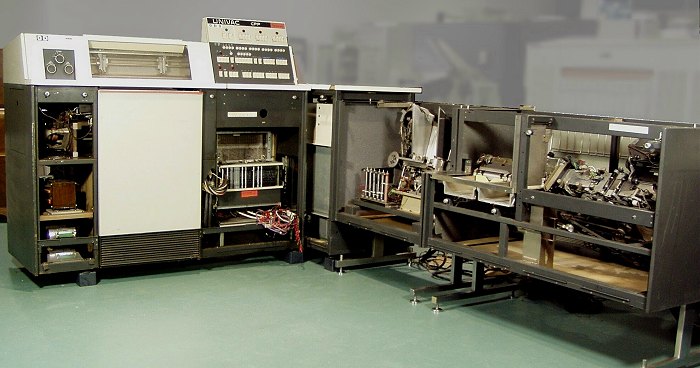 UNIVAC 9300 Anlage